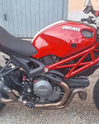Ducati Monster 1100 Evo ABS