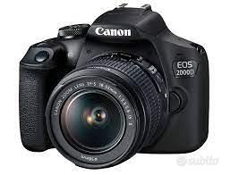 fotocamera Canon 2000D