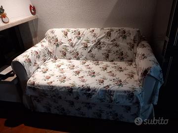 divano ikea una piazza e mezza con contenitore