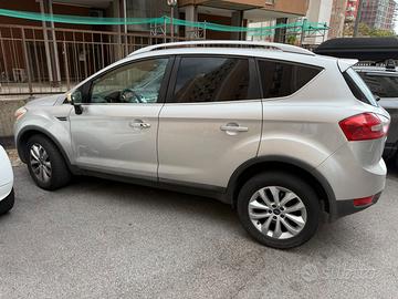 ford Kuga titanium