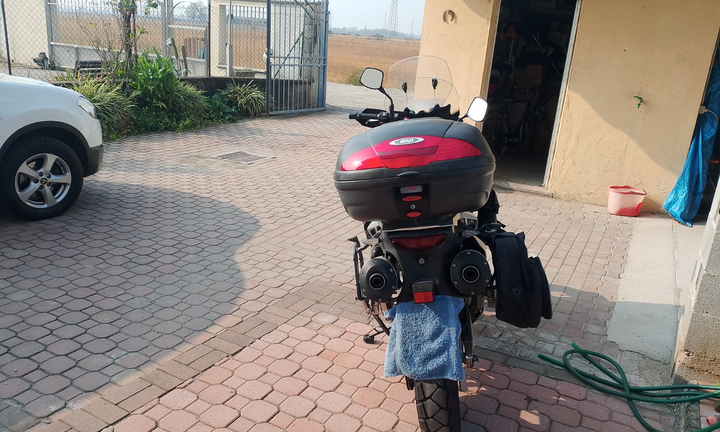 Suzuki v strom 1000