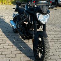 MT -125 YAMAHA 