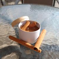 Candela profumata alla Cannella