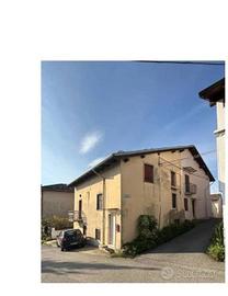 Immobile in asta di 209 m² con più di 5 locali a C