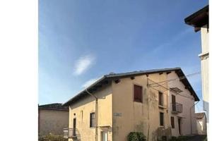 Immobile in asta di 209 m² con più di 5 locali a C