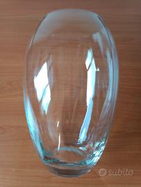 vaso in vetro trasparente 