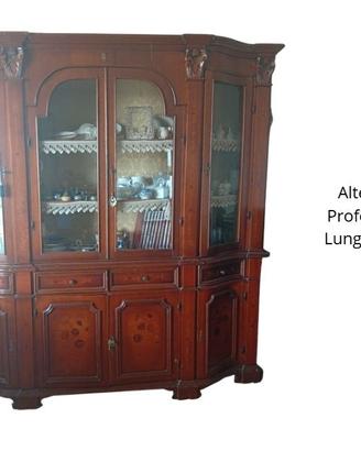 Credenza/Armadio in legno elegante