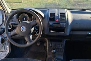 Autovettura volkswagen polo 1.0