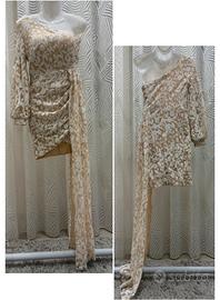 Abito monospalla con paillettes