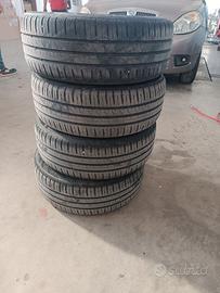 Treno gomme auto