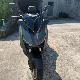 Xmax 125 tech max