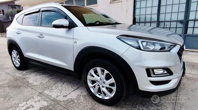 Hyundai TUCSON 1.6 XTECH