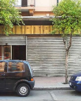Locale commerciale via oberdan Taranto