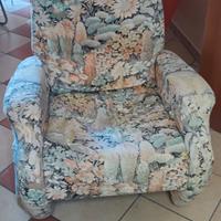 Poltrona rivestita in tessuto di cotone