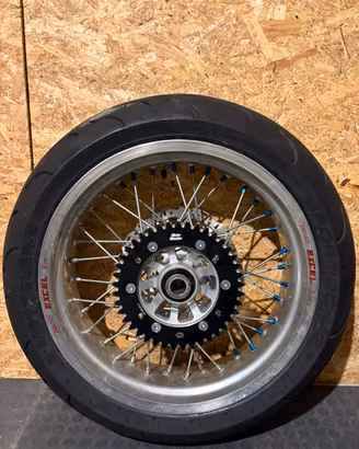 Cerchio posteriore motard 17