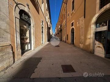 MULTILOCALE A L'AQUILA