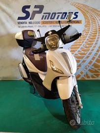 PIAGGIO BEVERLY 300.