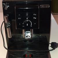 Macchina caffe Delonghi automatica