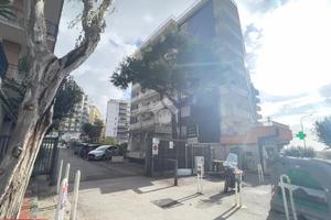 3 LOCALI A NAPOLI
