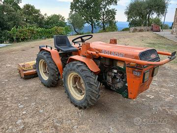 Trattore Goldoni 933