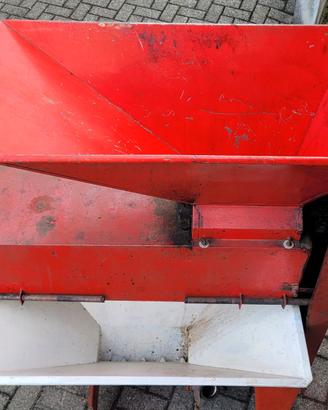 Pigia diraspatrice a motore elettrico