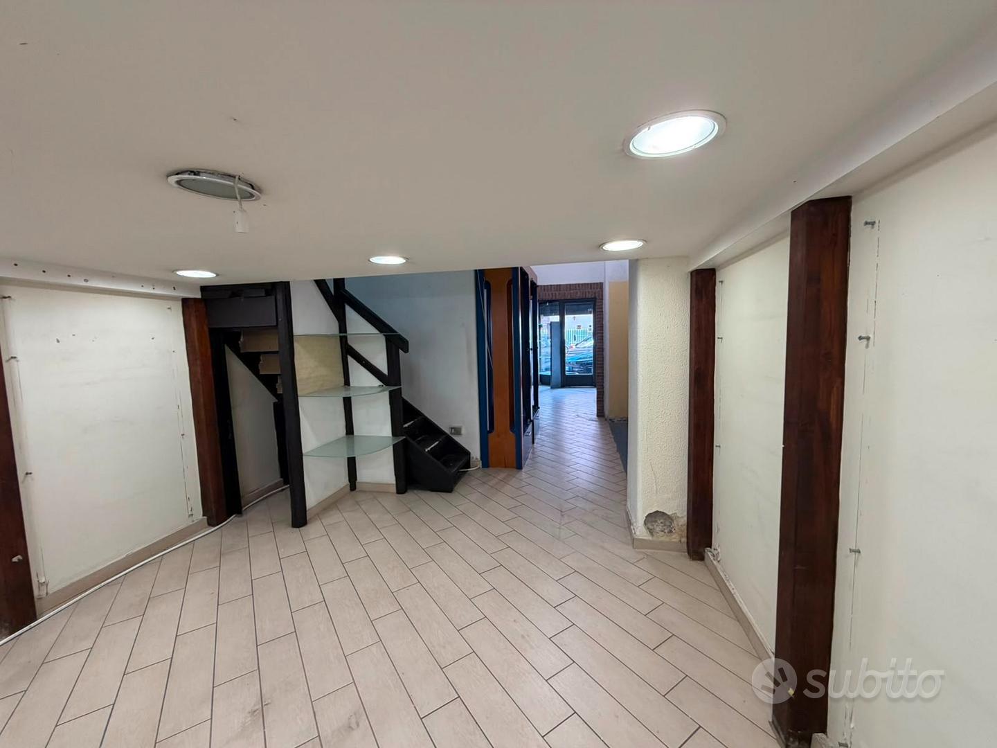 Locale commerciale 45 mq+ soppalco Corso San Vito - Vista 3