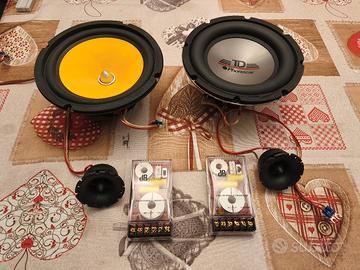impianto audio per macchina