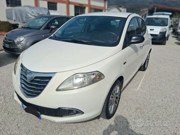 Lancia Ypsilon 1.2 69 CV Platinum