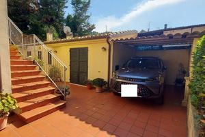Villa di 217 m² con più di 5 locali a Pesaro