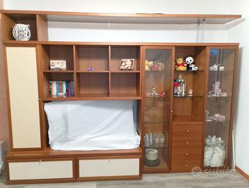 Parete attrezzata+stanza bimbo+Mobiletto TV=  600€