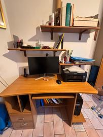 Scrivania studio in legno