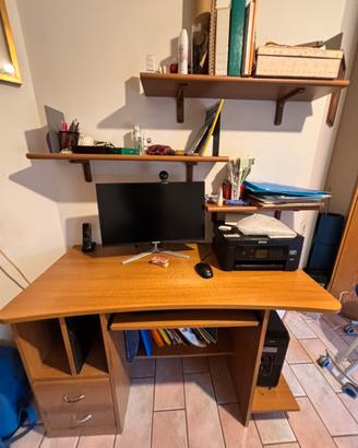 Scrivania studio in legno