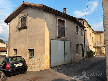 Casa tricamere a zugliano