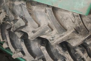 ruote strette trattore agricolo 