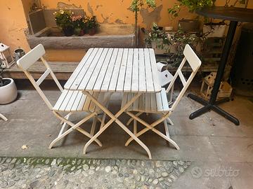 Set da giardino tavolo e sedie