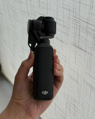DJI Osmo Pocket 4
