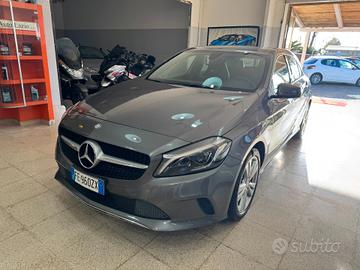Mercedes-benz A 180 d Automatic Premium NAVI-LED