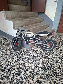 Motocicletta cavalcabile Sevi