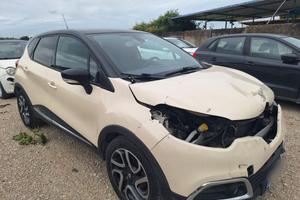 Renault Captur 1.5 dCi Automatica incidentata