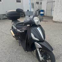 Piaggio Beverly 350 sport touring i.e. ABS ASR