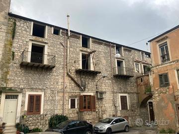 Appartamenti in via Vittorio Emanuele