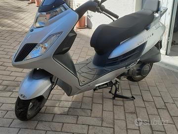  Dink 200i