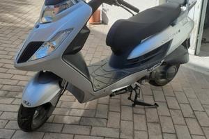  Dink 200i