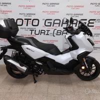 Honda adv 350 del 2024 con soli 1350 km
