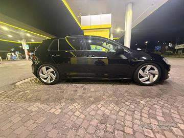 Volkswagen Golf 7 1.6