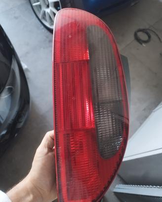 faro posteriore sx mg f mgf
