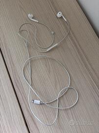 Ear pods