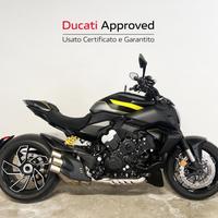DUCATI Diavel V4 Nero Giallo