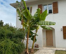 Casa singola vista mare con giardino