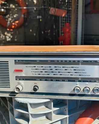 RADIO VINTAGE EUROPHON 800 USATA